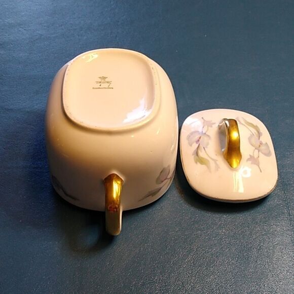 Vintage TK Thuny Sugar Bowl with Lid Floral with Gold Trim Lavender Cottagecore - Picture 6 of 9